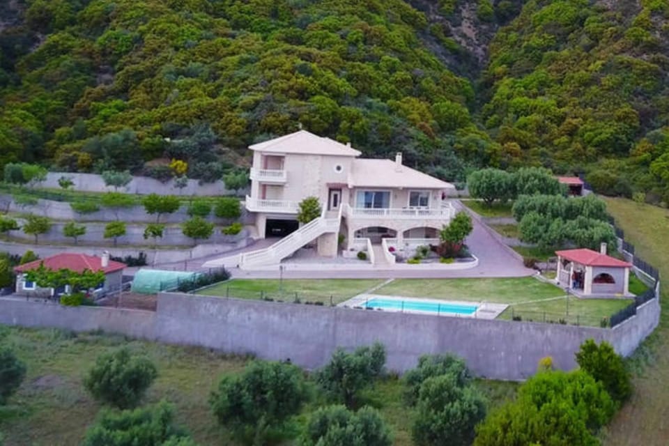 Property building, Bird's eye view