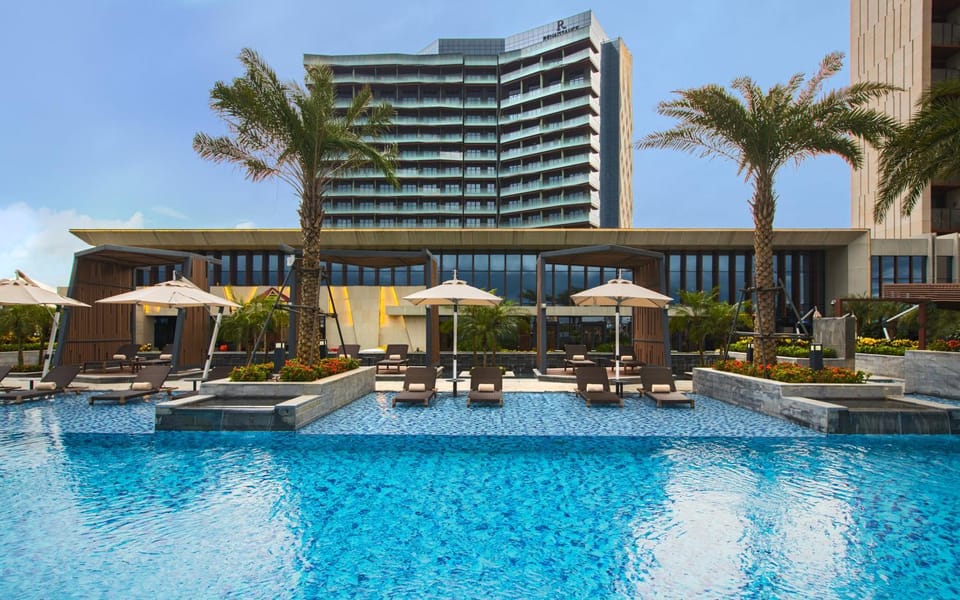 Property building, Swimming pool