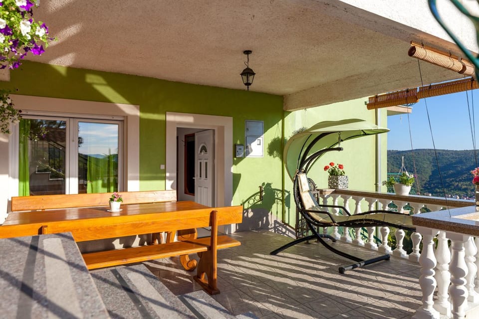 Balcony/Terrace, Seating area, Area and facilities