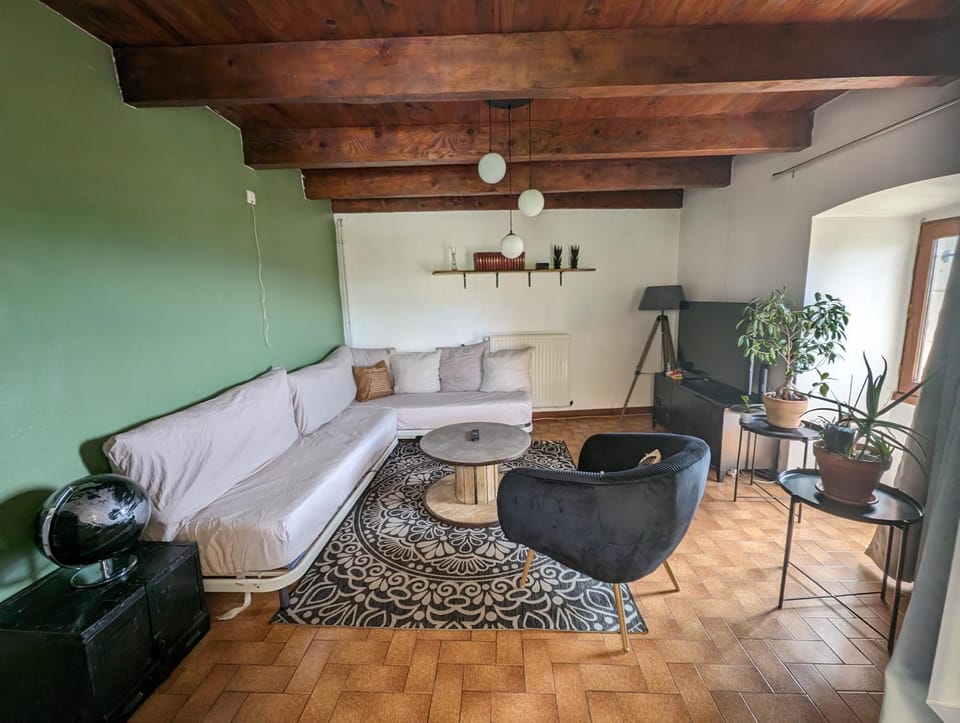 gîte de l'olivier - 3 étoiles - domaine de l'olivier House in Auvergne-Rhône-Alpes