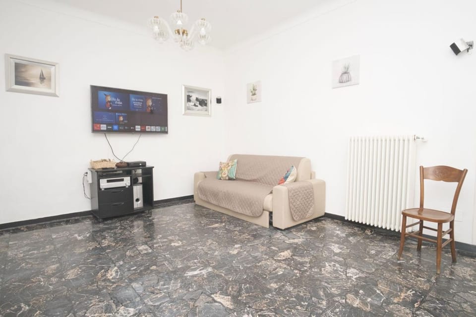 RELAX AL MARE - Spiaggia, bici e barbecue! House in Liguria