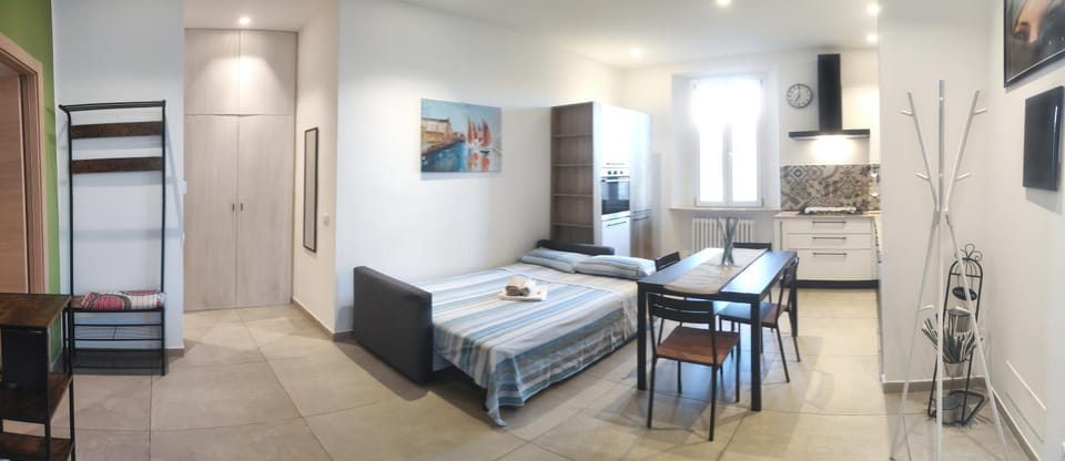 Kitchen or kitchenette, Seating area, Dining area, pet friendly