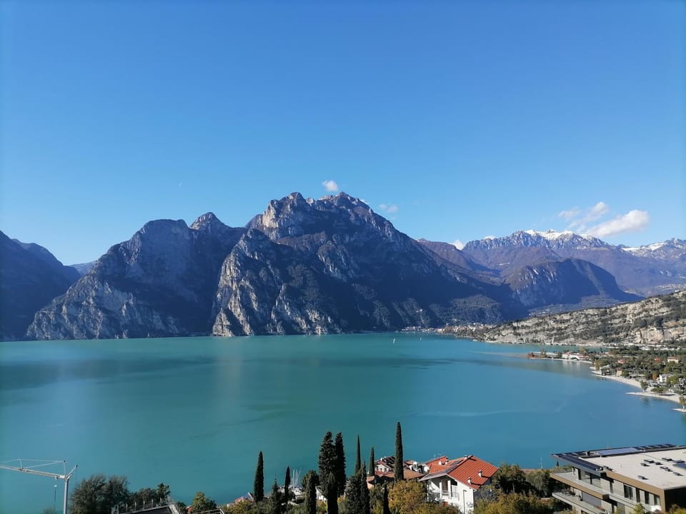 Nearby landmark, Day, Natural landscape, Lake view, Mountain view