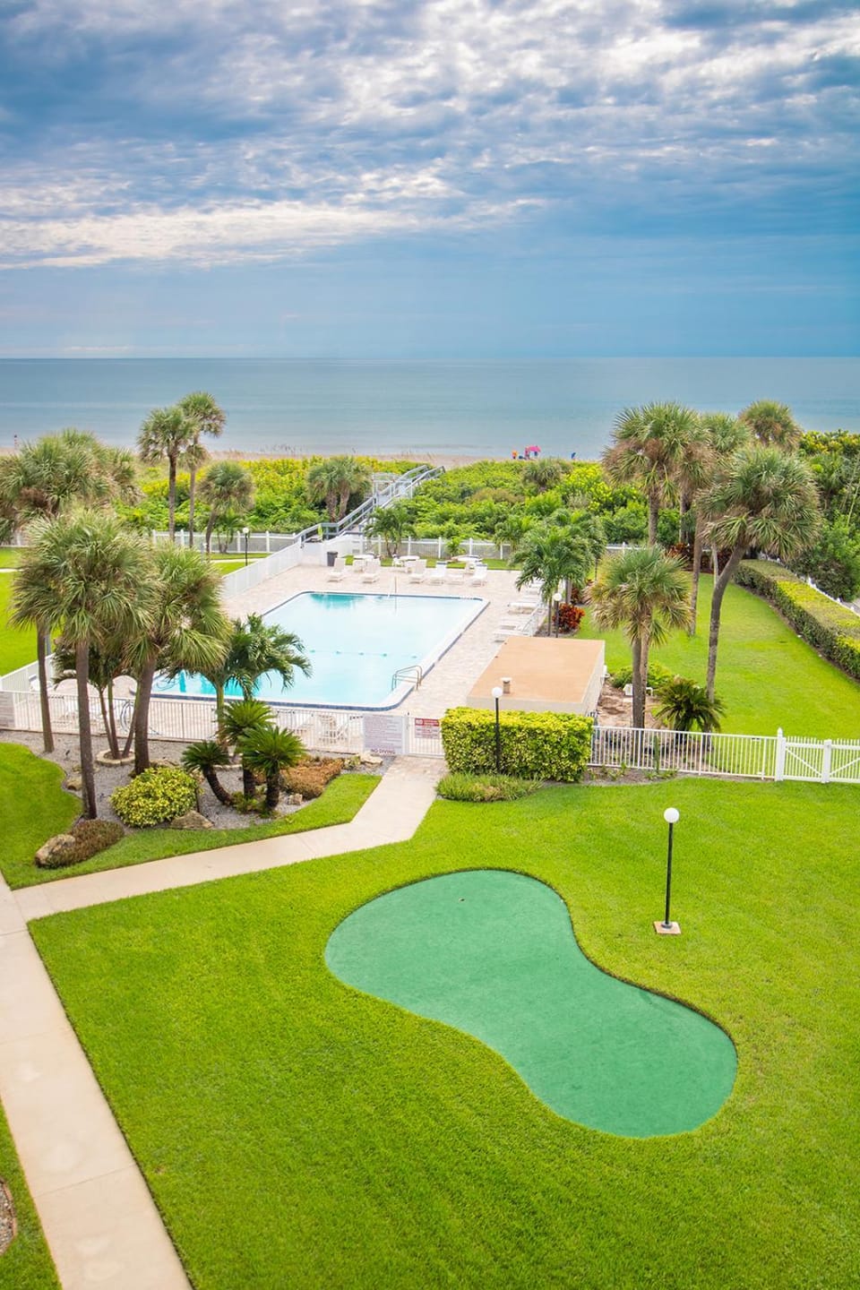 Nearby landmark, Spring, Day, Natural landscape, Garden, Golfcourse, Minigolf, Other, Garden view, Pool view, Sea view, Swimming pool, sunbed