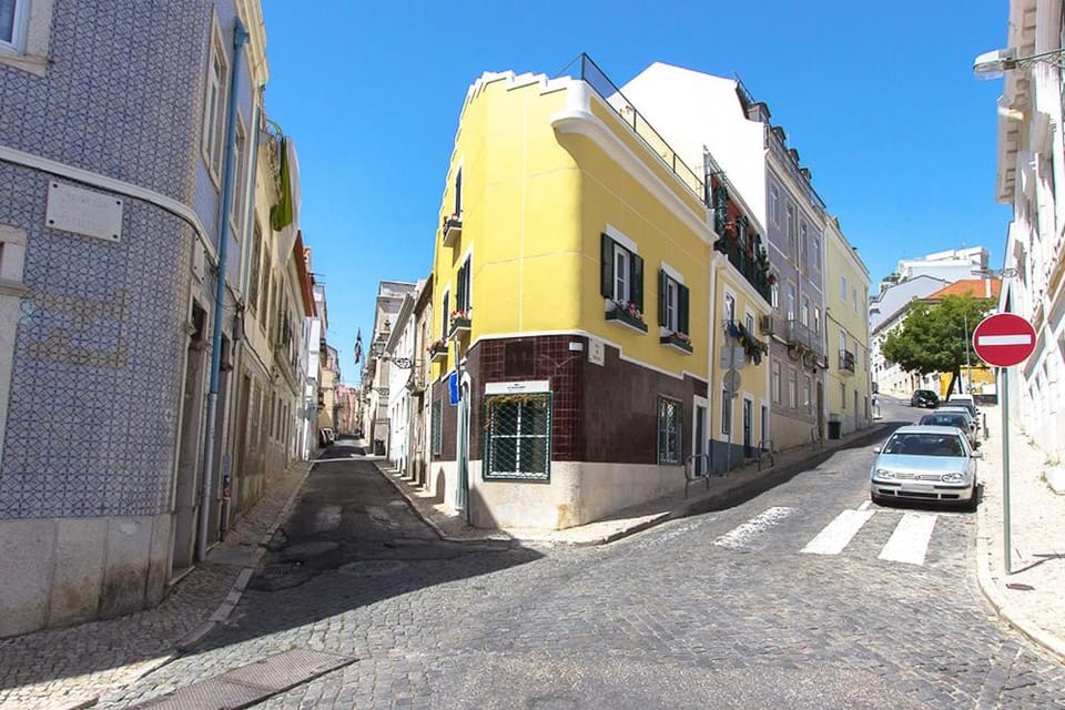 Facade/entrance, Street view, Quiet street view