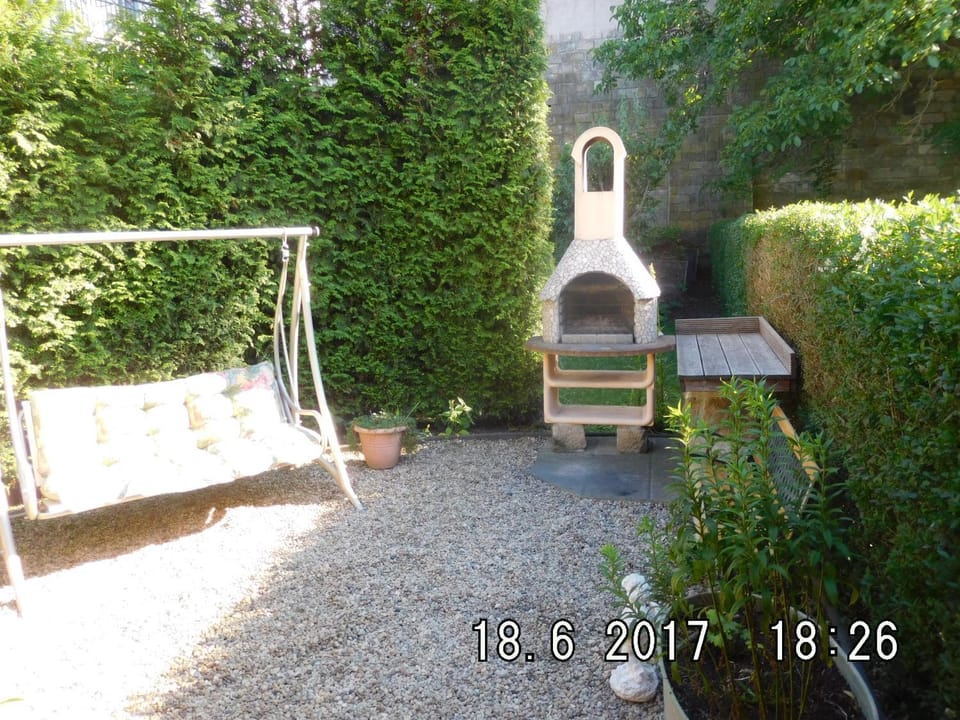 BBQ facilities, Garden, Other, Text overlay, Garden view, Landmark view