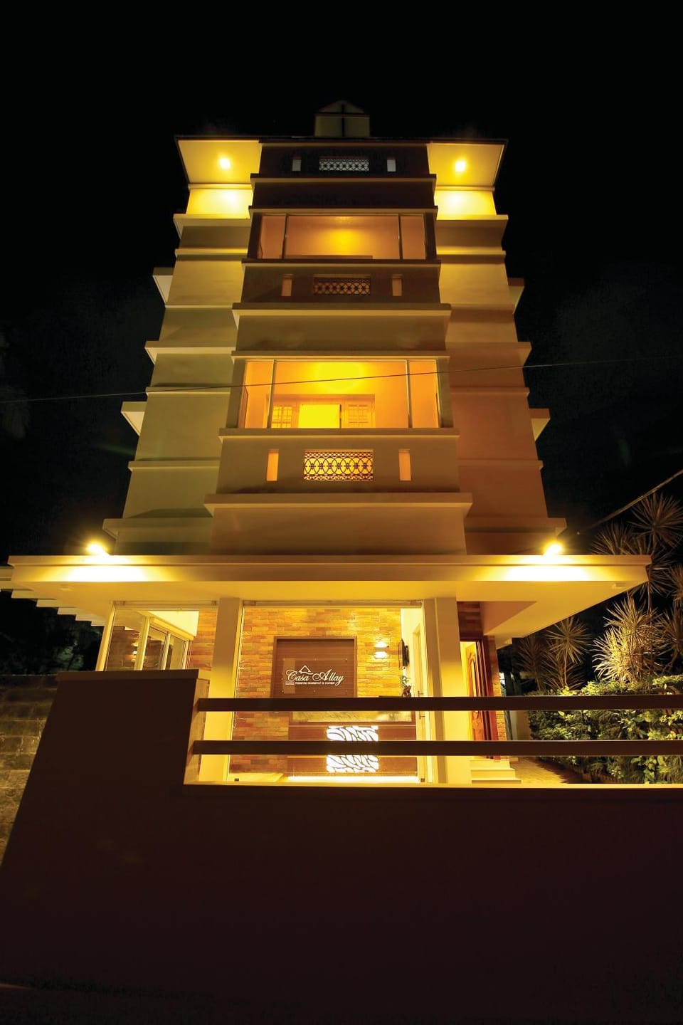 Facade/entrance