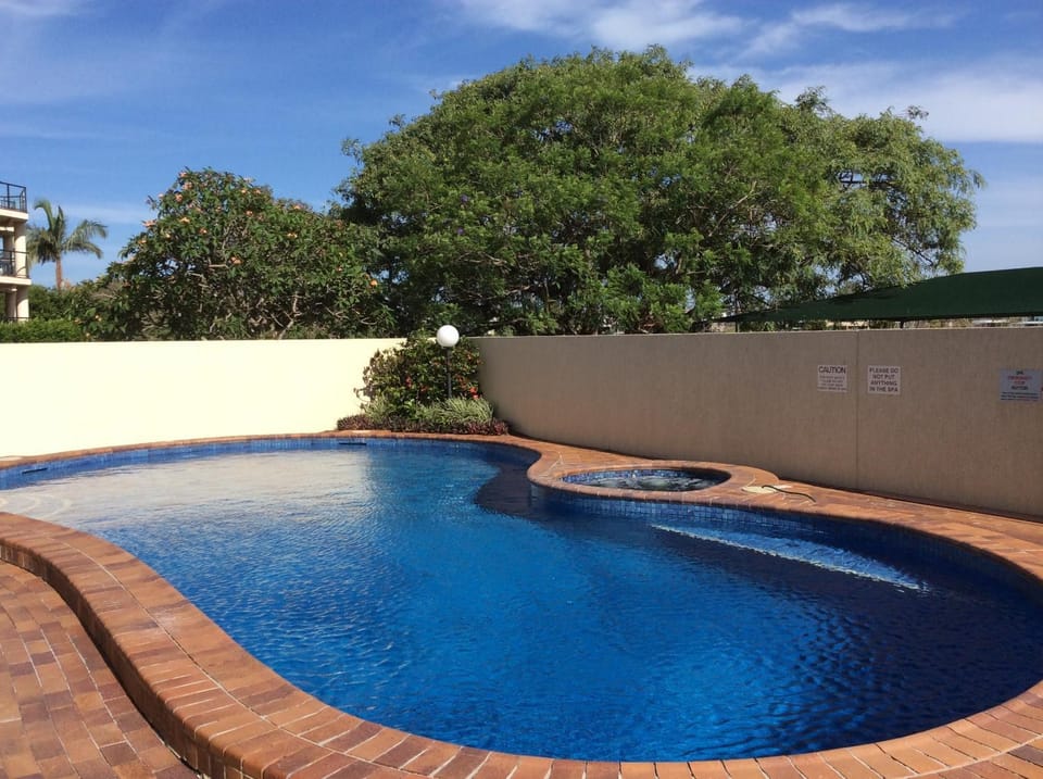 Day, Swimming pool, Swimming pool