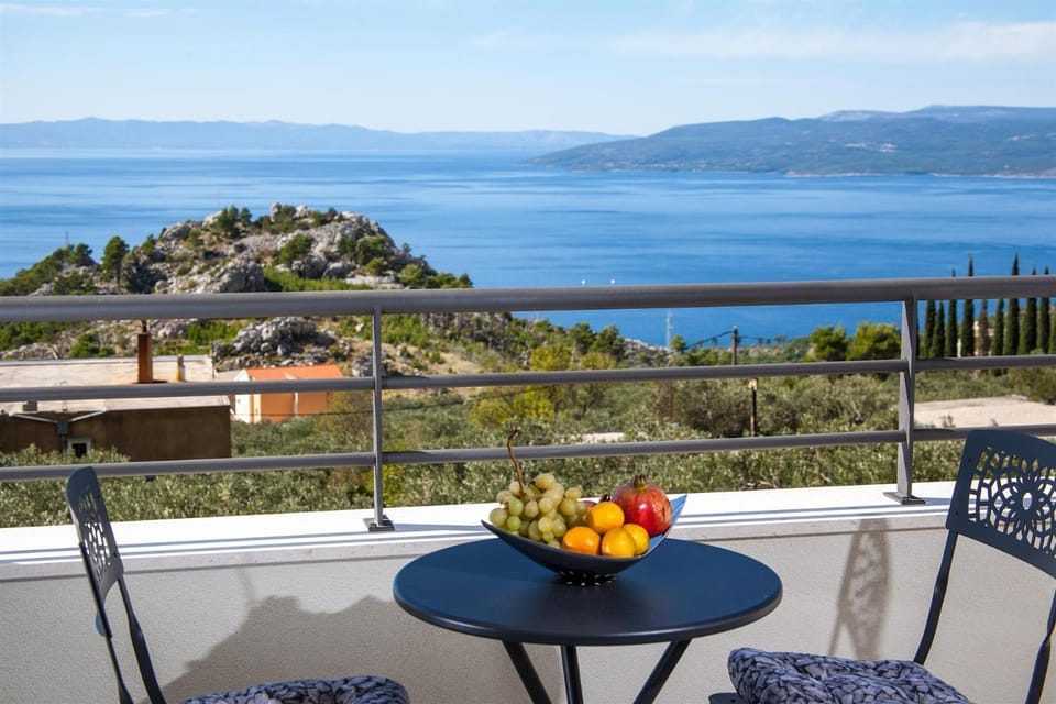 Sea view, Sea view