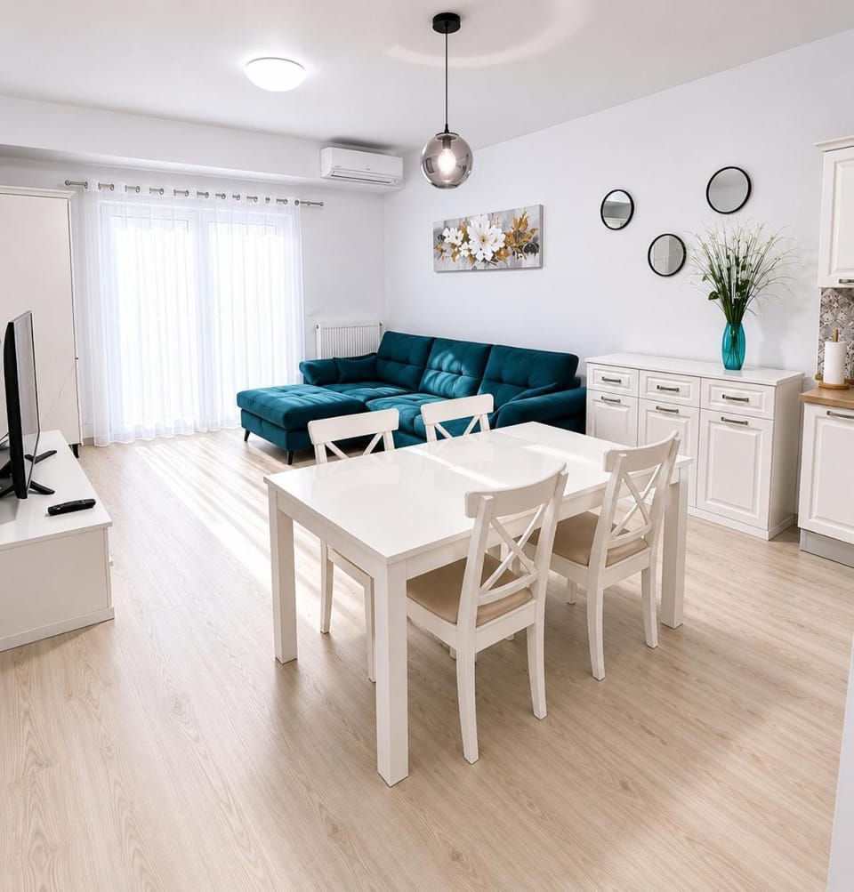 Eqinox apartments Apartment in Constanța County