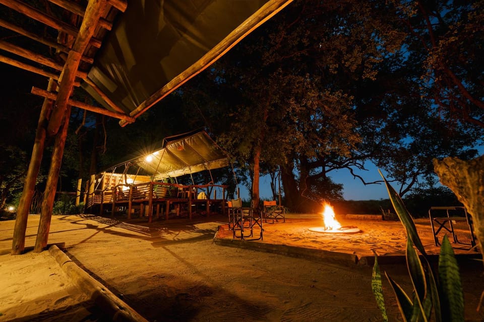 ASKIESBOS - Samochima Bush Camp Bed and Breakfast in Africa