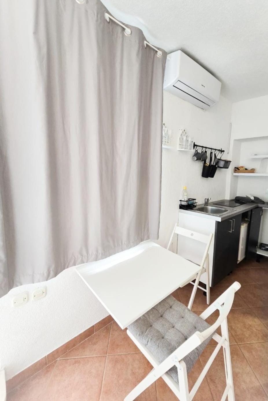 Private bedroom with bathroom Bed and Breakfast in Baška Voda