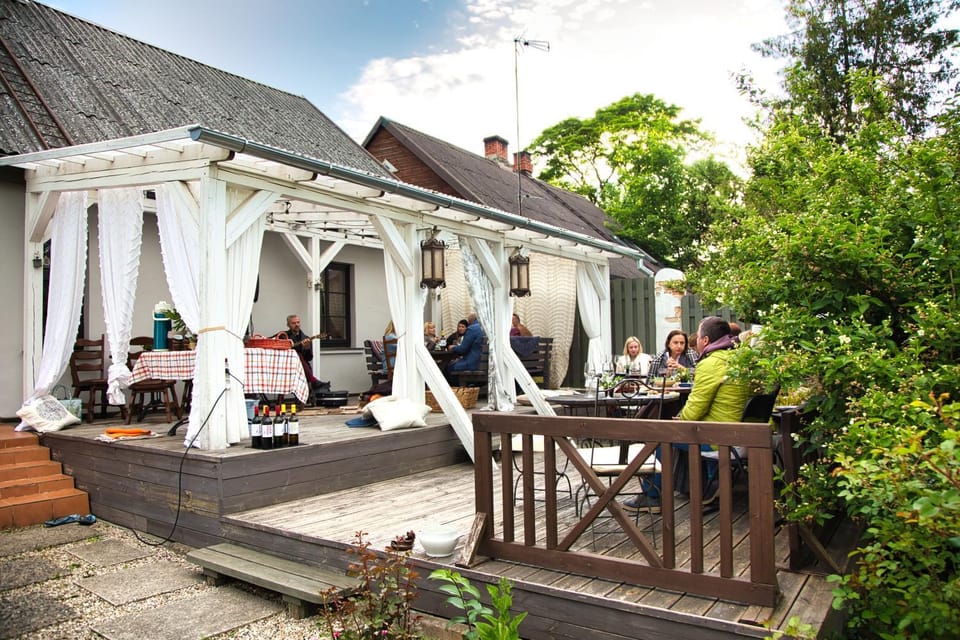 Spring, Day, Garden, Balcony/Terrace, Seating area