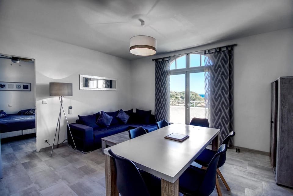 Living room, Dining area, Sea view