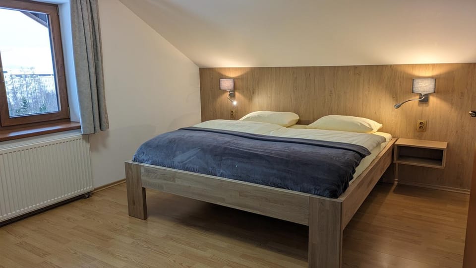 Bedroom, City view, Mountain view
