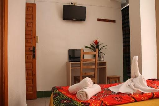 Hostal Estación Bed and Breakfast in Almería