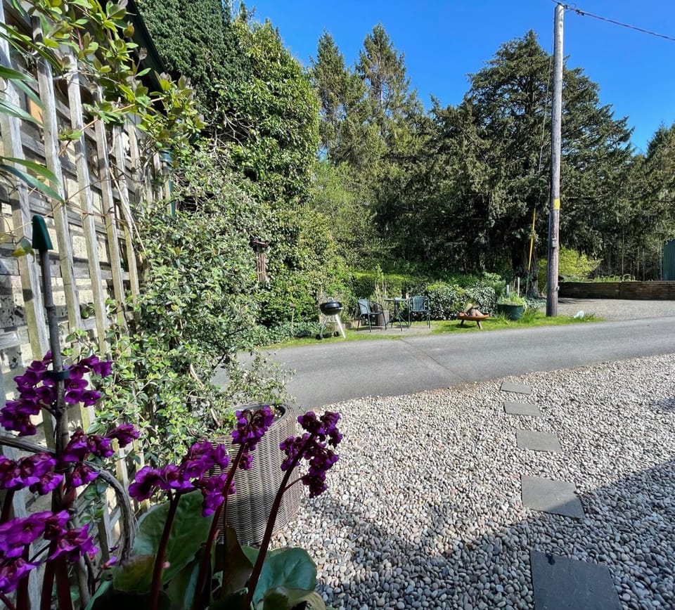 Garden view, Parking