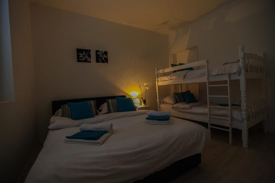 bunk bed