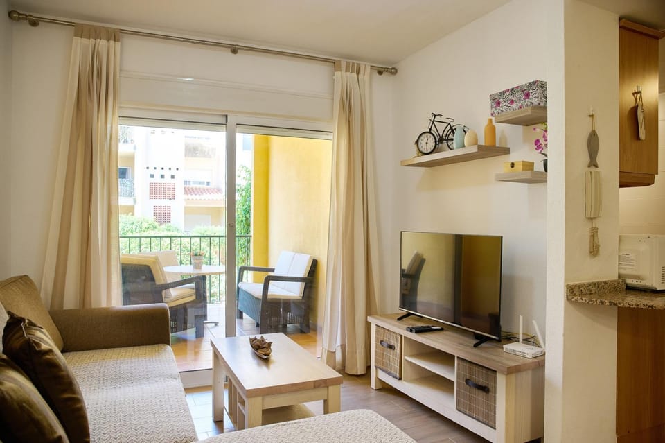TV and multimedia, Balcony/Terrace, Living room