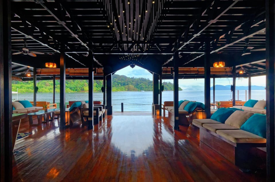 Living room, Lobby or reception