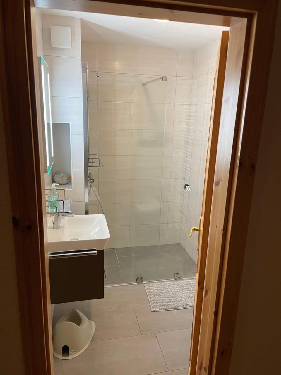 Shower, Bathroom