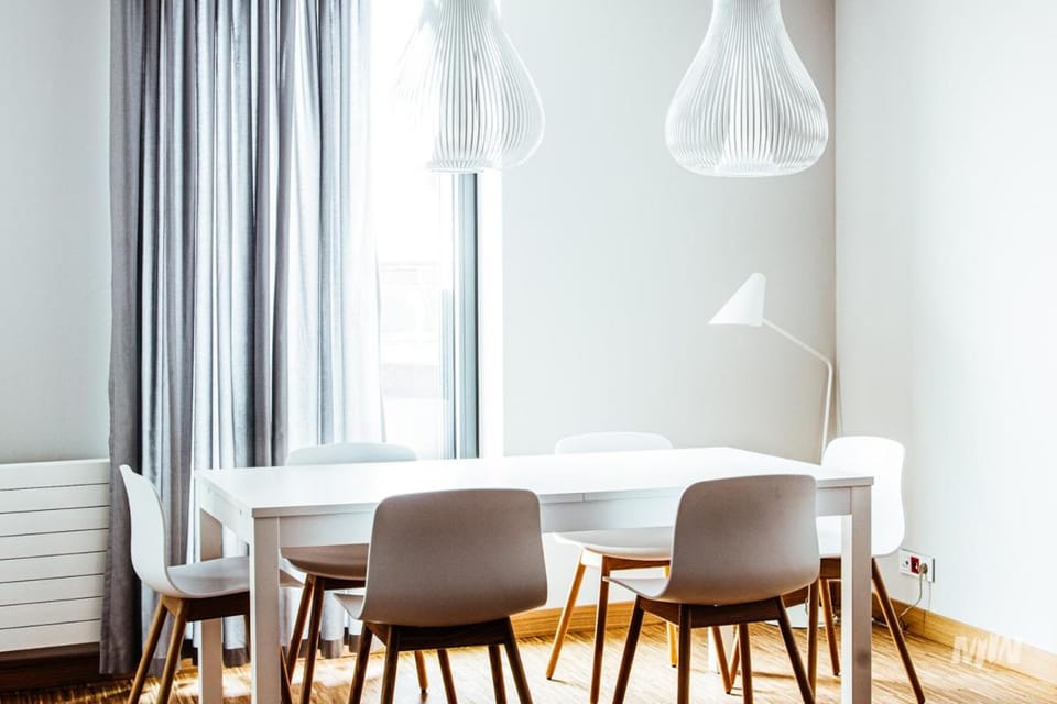 Living room, Seating area, Dining area, City view, Breakfast, internet, air conditioner