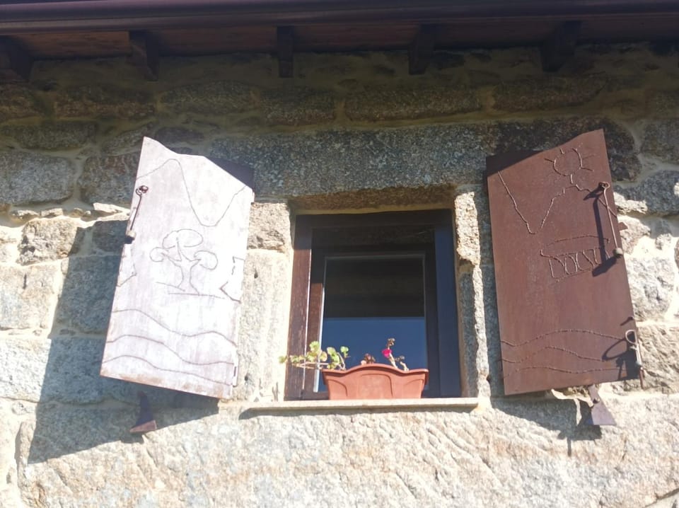 Casa do Xurés House in Galicia