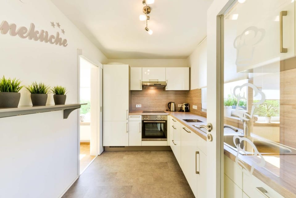 Kitchen or kitchenette, Decorative detail