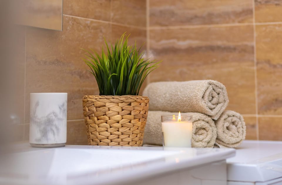 Bathroom, towels