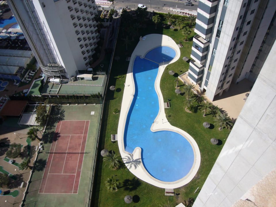 Bird's eye view, Swimming pool