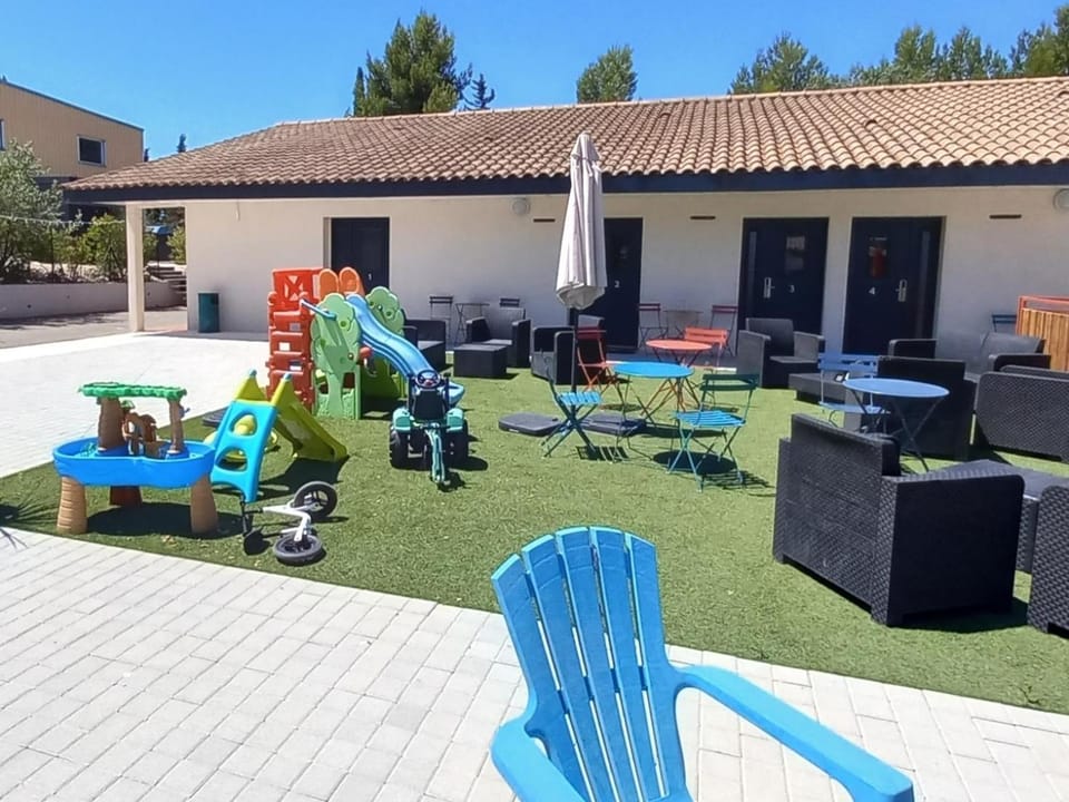 Patio, Garden view