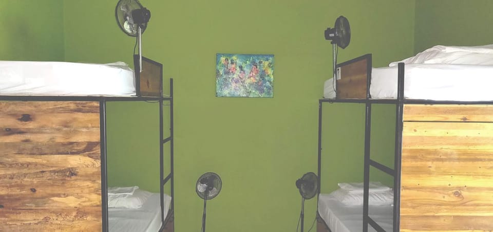 Bedroom, bunk bed