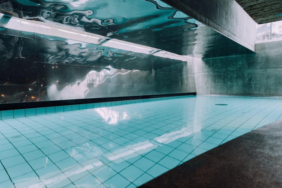 Swimming pool, Swimming pool