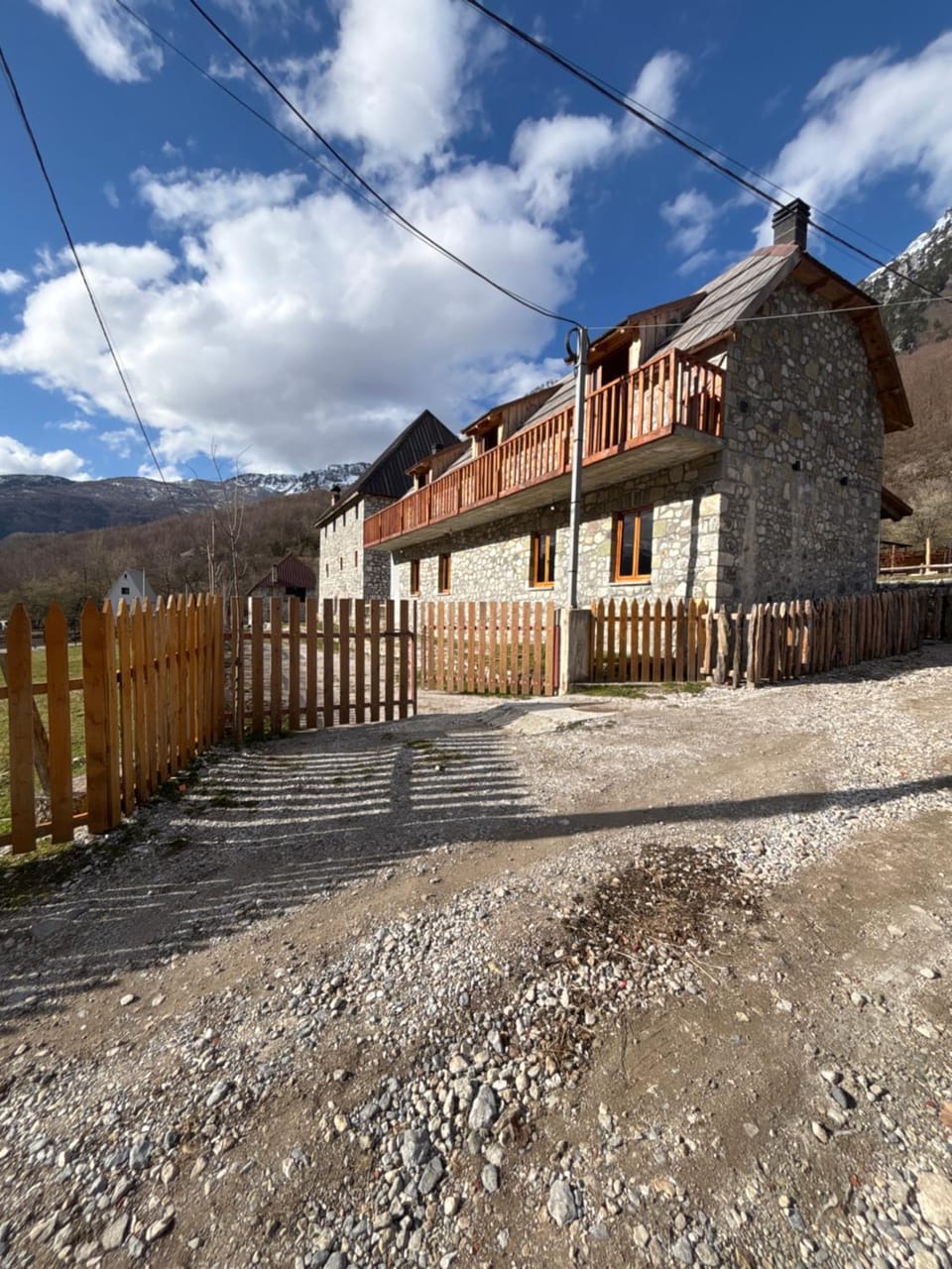 Kulla e Sadri Lukes Bed and Breakfast in Montenegro