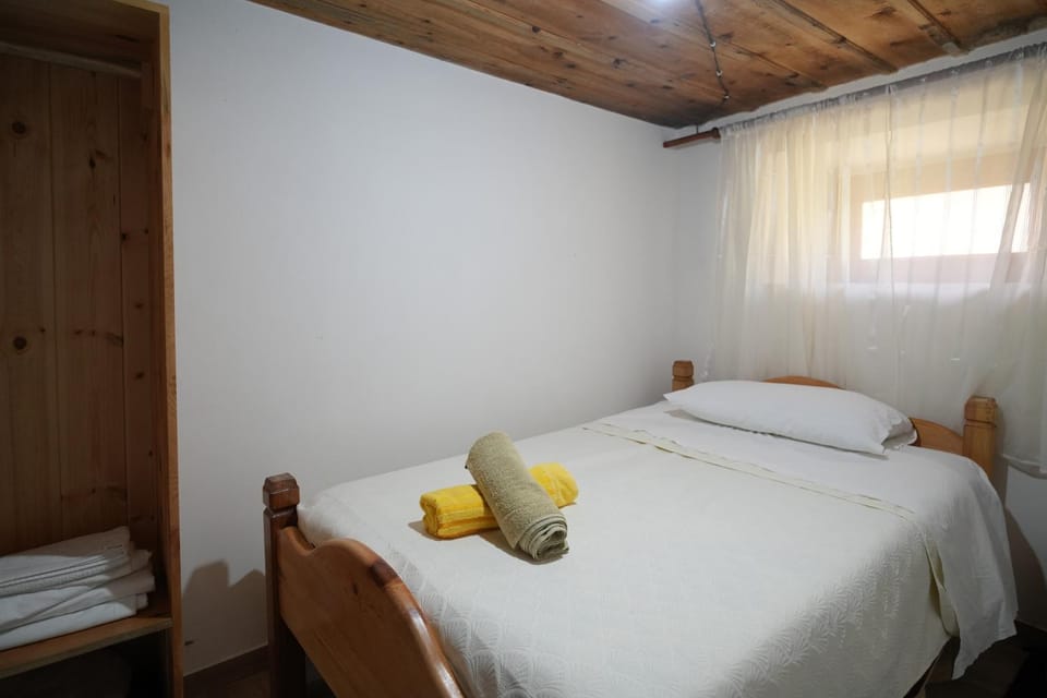 Kulla e Sadri Lukes Bed and Breakfast in Montenegro