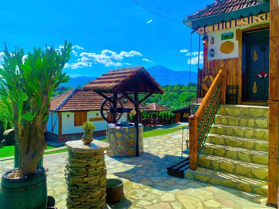 Garden, Garden view, Mountain view