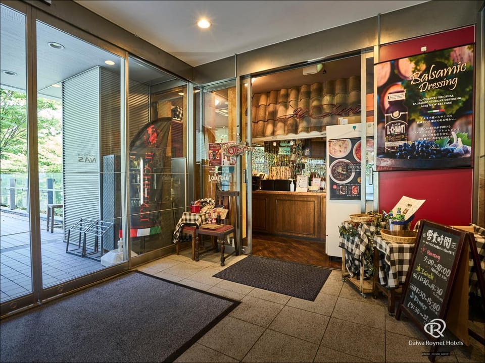 Restaurant/places to eat
