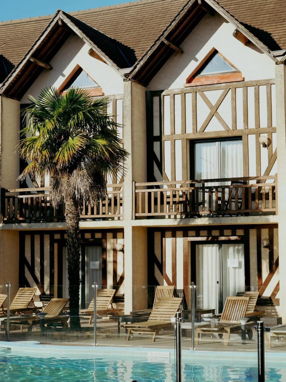 Property building, Swimming pool