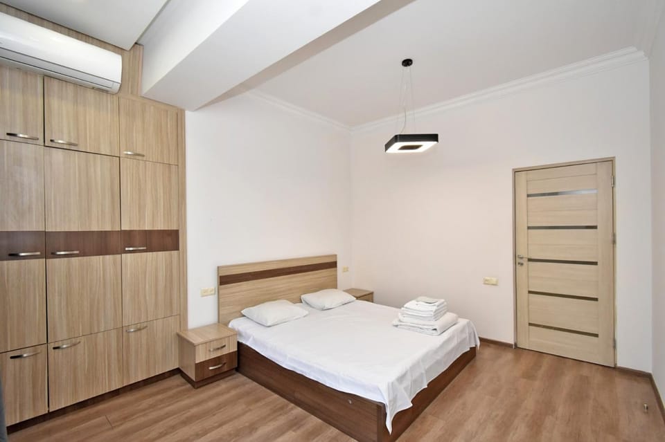 Rent Inn Yerevan on Chaykovski Street Apartment in Yerevan