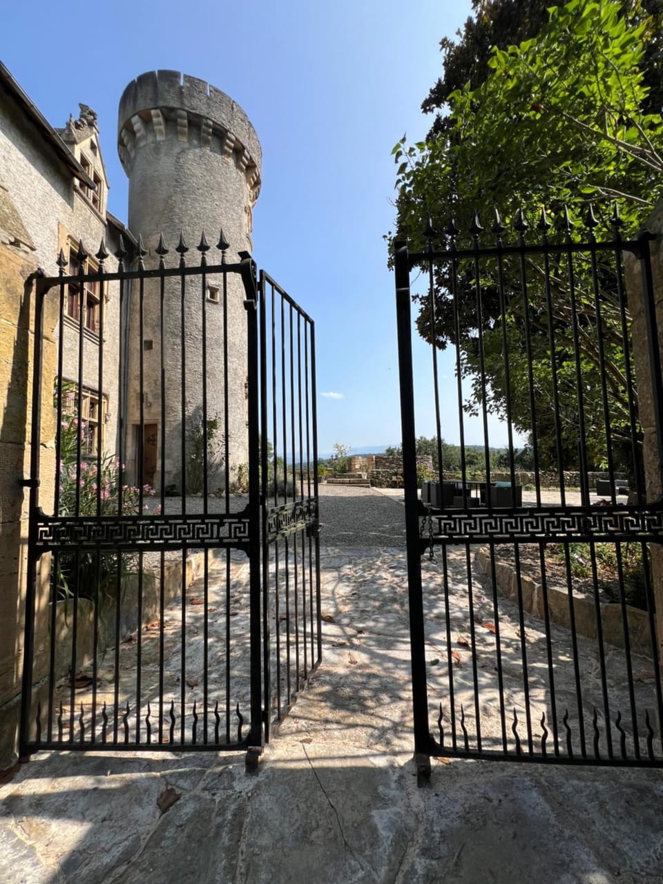 Chateau Mariande Bed and Breakfast in Occitanie