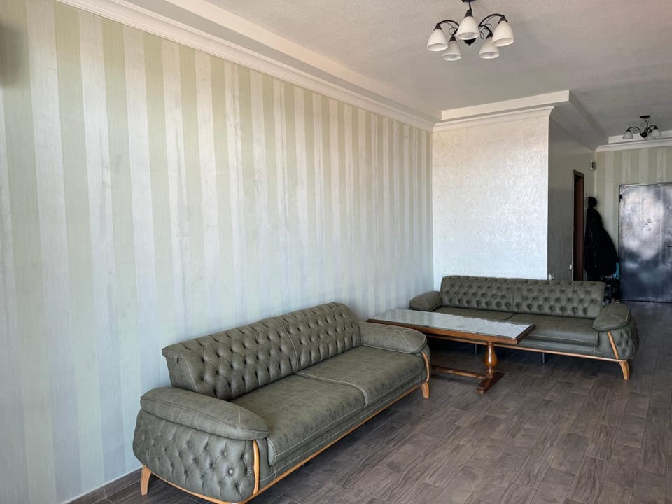 David APT 1A Apartment in Batumi