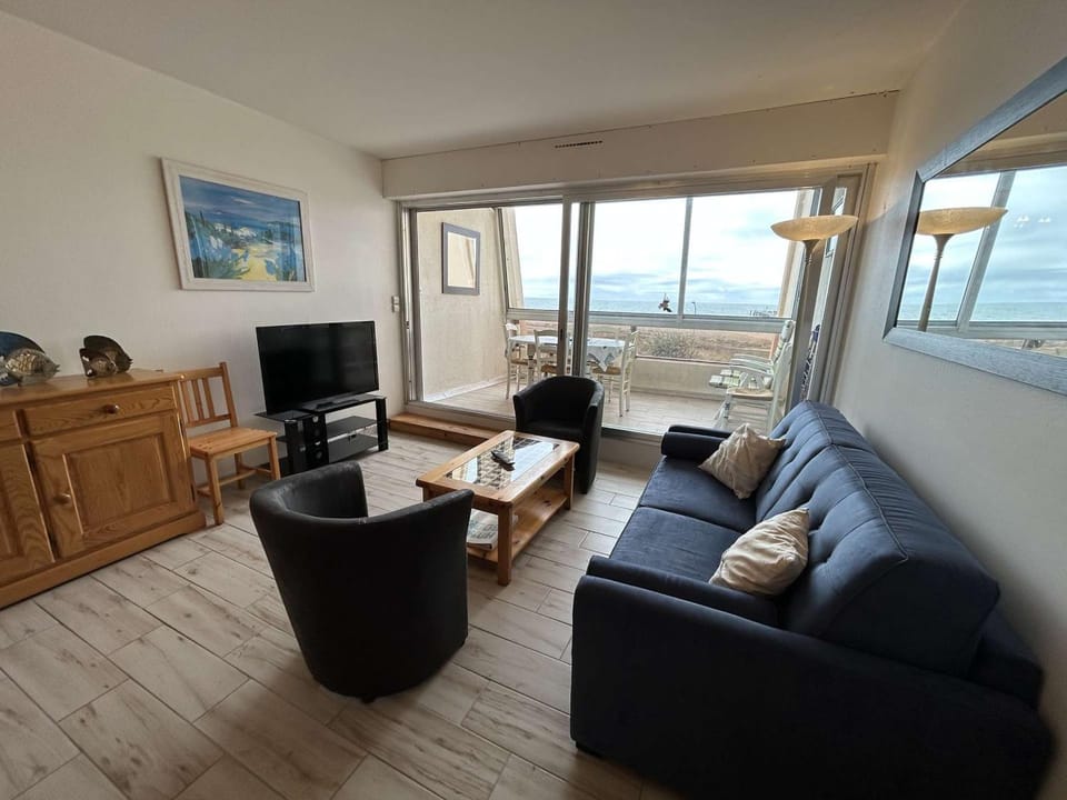 Appartement en bord de mer avec 2 chambres, balcon, parking et lave-vaisselle - FR-1-224C-243 Apartment in Saint-Jean-de-Monts