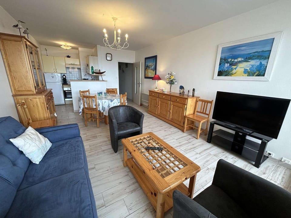 Appartement en bord de mer avec 2 chambres, balcon, parking et lave-vaisselle - FR-1-224C-243 Apartment in Saint-Jean-de-Monts
