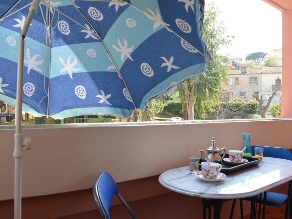 Sainte-Maxime : Studio cabine avec piscine, parking, climatisation et terrasse - FR-1-226-294 Cabin in Sainte-Maxime