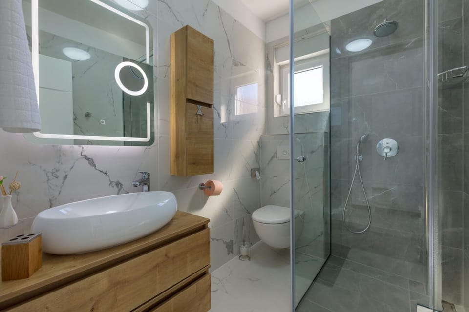 Shower, Bathroom