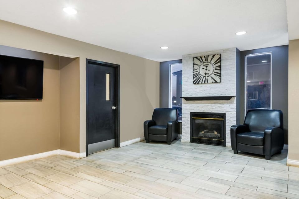 Lobby or reception, On site