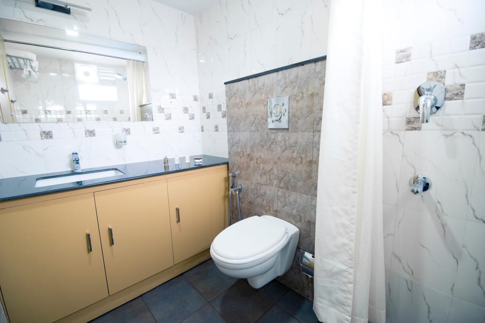Shower, Bathroom, towels