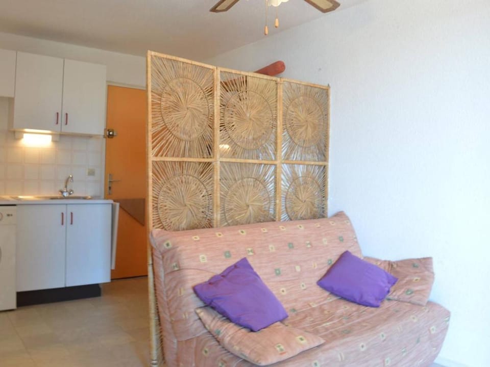 Appartement climatisé 2 pièces, 4 couchages, proche Seaquarium avec parking au Grau-du-Roi - FR-1-250-74 Apartment in Le Grau-du-Roi