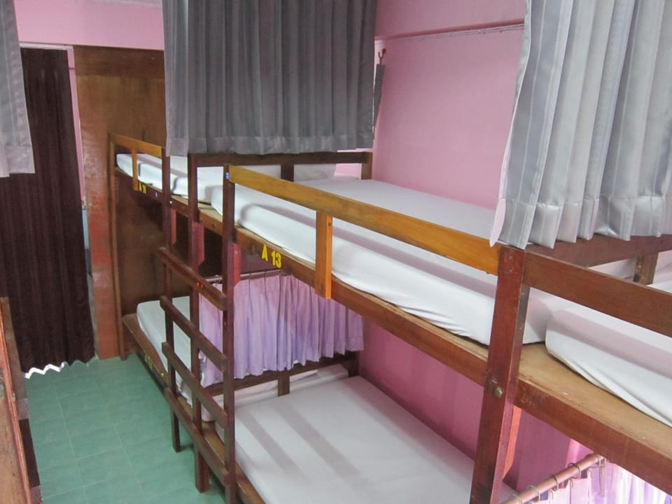 bunk bed