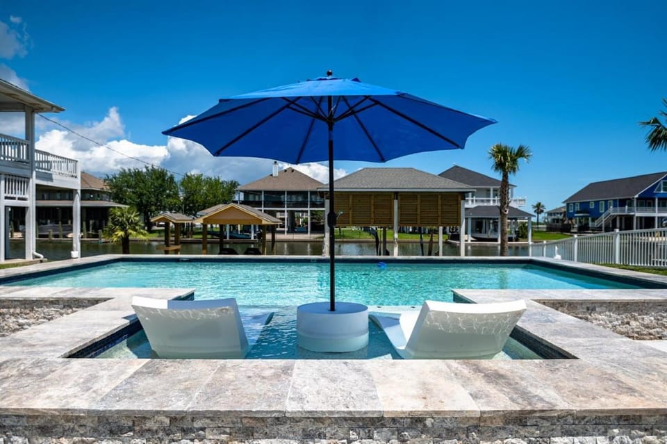 Happy Days On Waterways House in Bolivar Peninsula